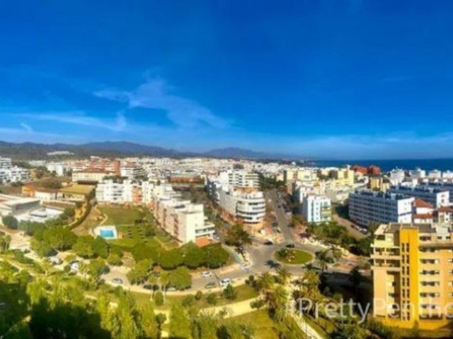 3 Bedrooms Apartment in Estepona