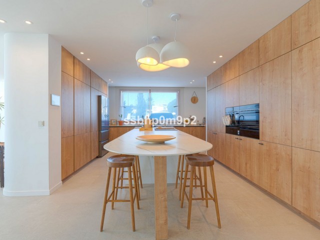 5 Bedrooms Villa in Mijas Costa