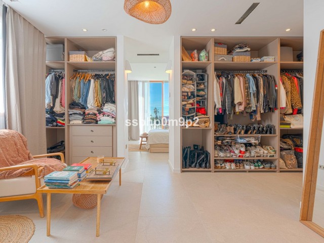 5 Bedrooms Villa in Mijas Costa