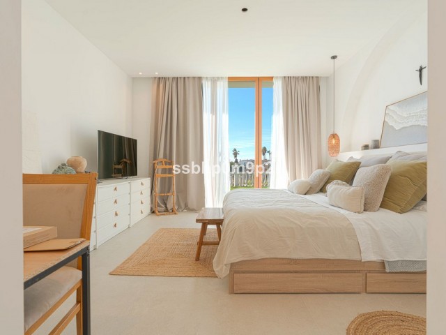 5 Bedrooms Villa in Mijas Costa