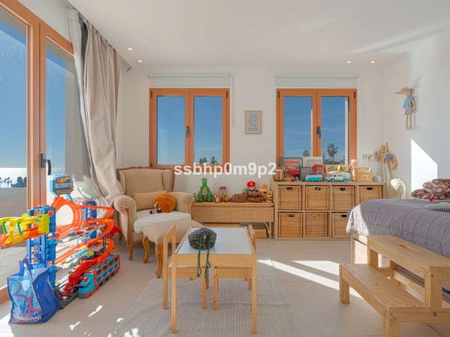 5 Bedrooms Villa in Mijas Costa