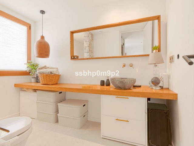 5 Bedrooms Villa in Mijas Costa