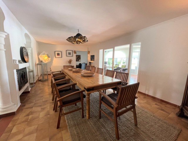 7 Bedrooms Villa in Mijas