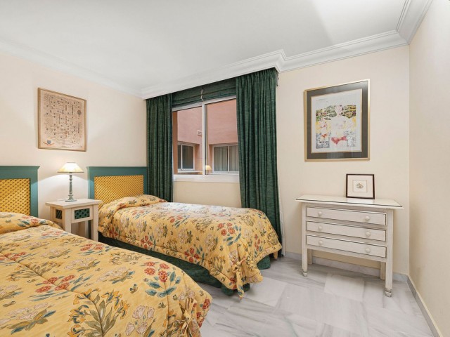 2 Bedrooms Apartment in Nueva Andalucía