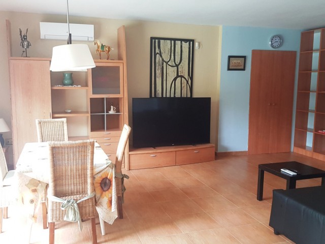 5 Bedrooms Villa in Elviria