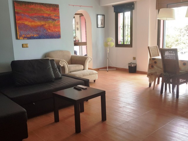 5 Makuuhuoneen Huvila Elviria