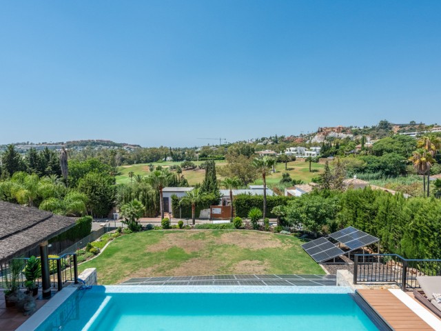 Villa con 4 Dormitorios  en Nueva Andalucía