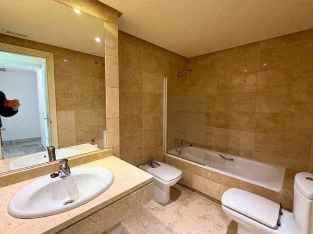 2 Schlafzimmer Apartment in Puerto Banús