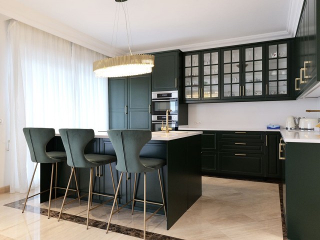 Penthouse in Puerto Banús