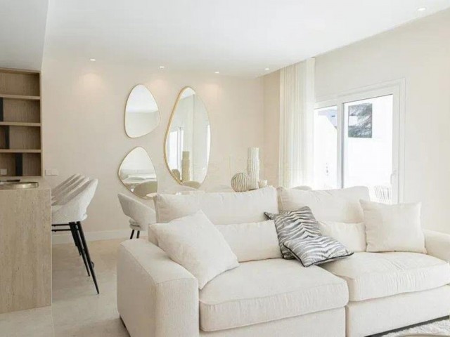 4 Schlafzimmer Apartment in Nueva Andalucía