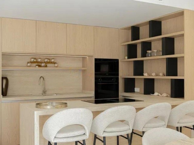 4 Bedrooms Apartment in Nueva Andalucía