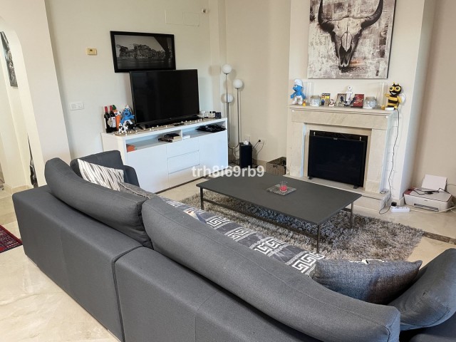 3 Bedrooms Villa in Estepona