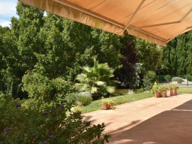 4 Soveroms Villa i San Roque