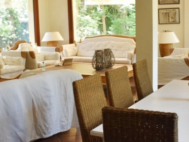 4 Soveroms Villa i San Roque