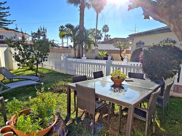 6 Bedrooms Villa in Benalmadena Costa