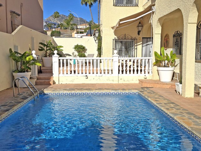 6 Bedrooms Villa in Benalmadena Costa