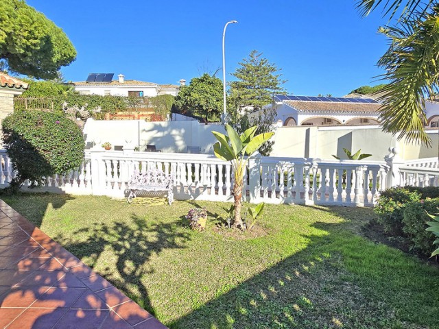 6 Bedrooms Villa in Benalmadena Costa