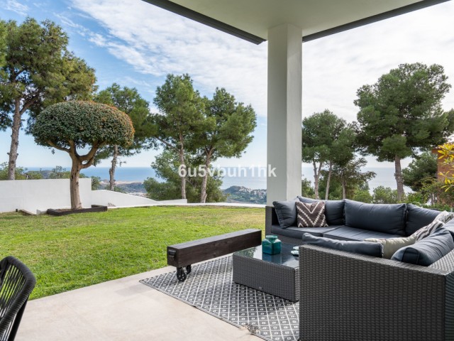 6 Bedrooms Villa in Málaga