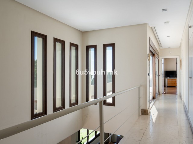 6 Bedrooms Villa in Málaga