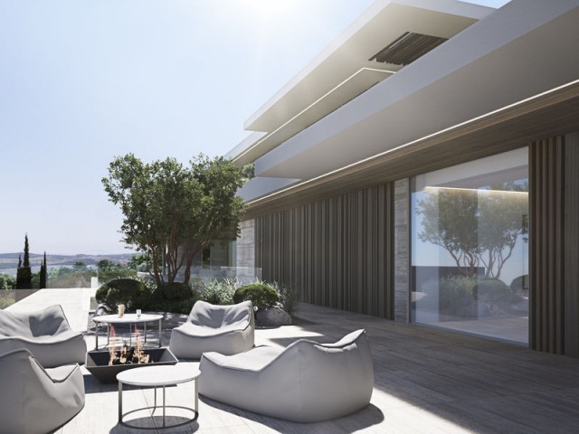 7 Bedrooms Villa in Sotogrande