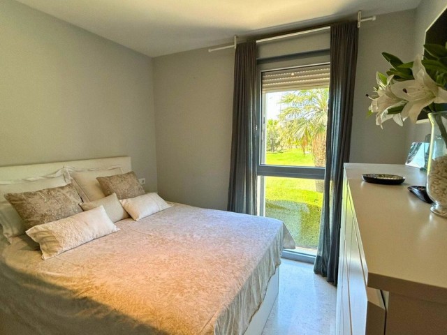 Apartment, La Duquesa, R5292160