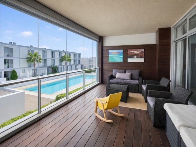 Apartment, La Duquesa, R5292160