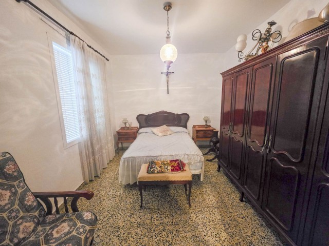 5 Bedrooms Townhouse in Estepona