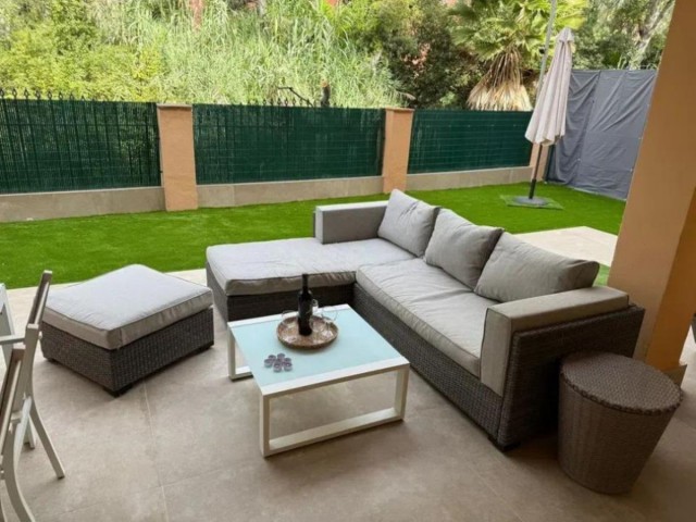 Apartment, Las Chapas, R5292199