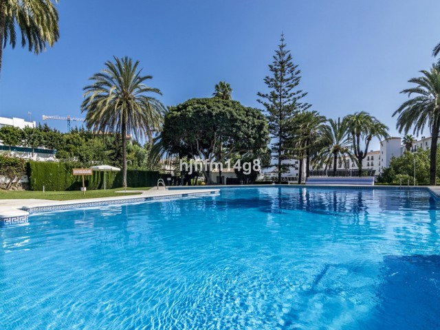 2 Soveroms Leilighet i Nueva Andalucía