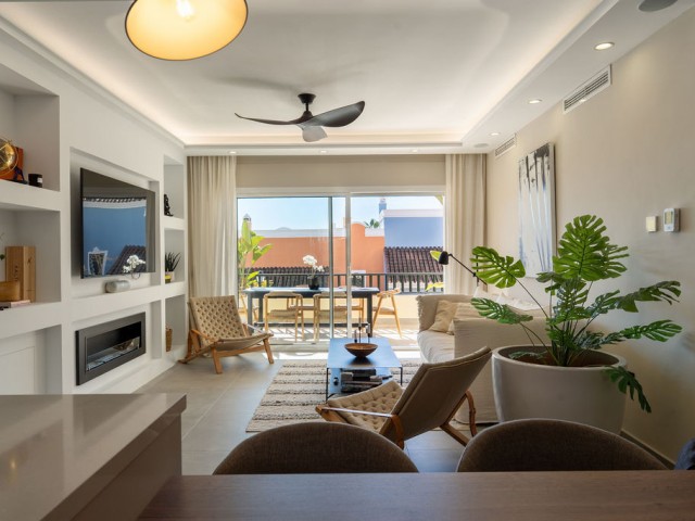 4 Schlafzimmer Reihenhaus in Nueva Andalucía