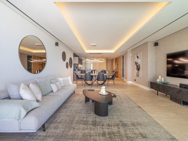 2 Bedrooms Apartment in Estepona