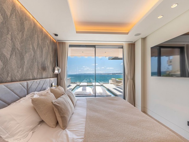 2 Bedrooms Apartment in Estepona