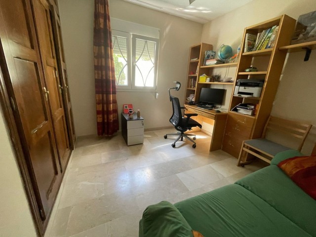 6 Makuuhuoneen Rivitalo Alhaurín de la Torre