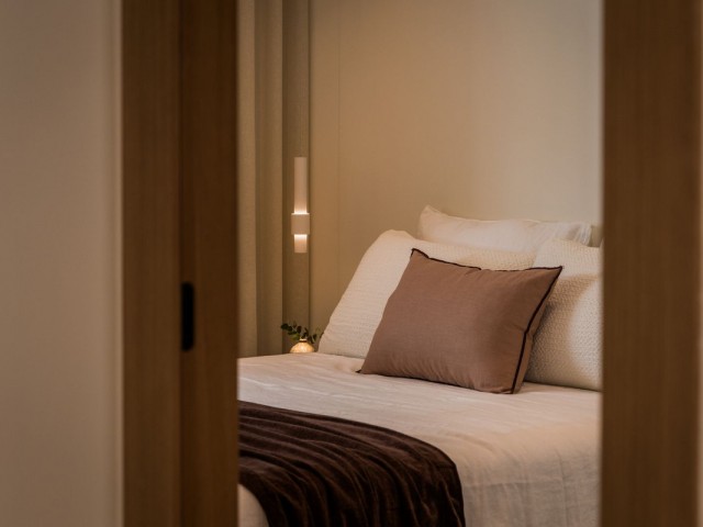 Maison mitoyenne avec 4 Chambres  à Nueva Andalucía