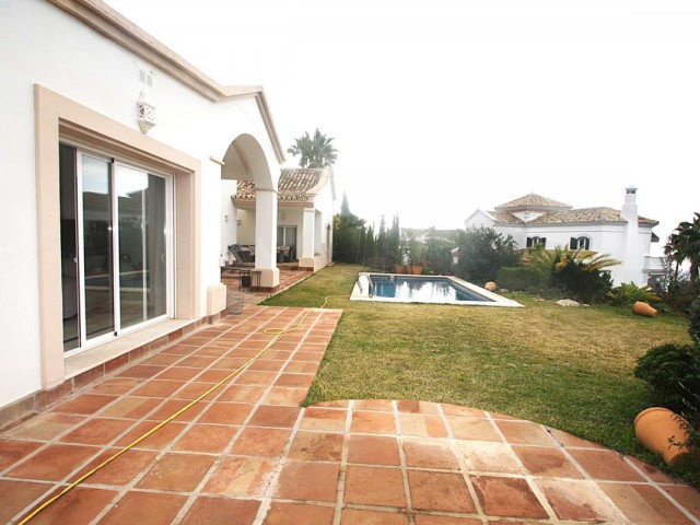 4 Makuuhuoneen Huvila Istán