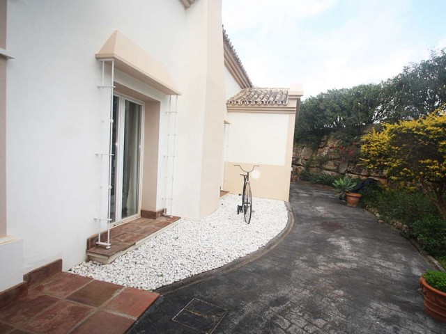 4 Makuuhuoneen Huvila Istán