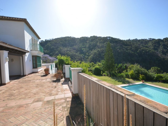 7 Makuuhuoneen Huvila Estepona