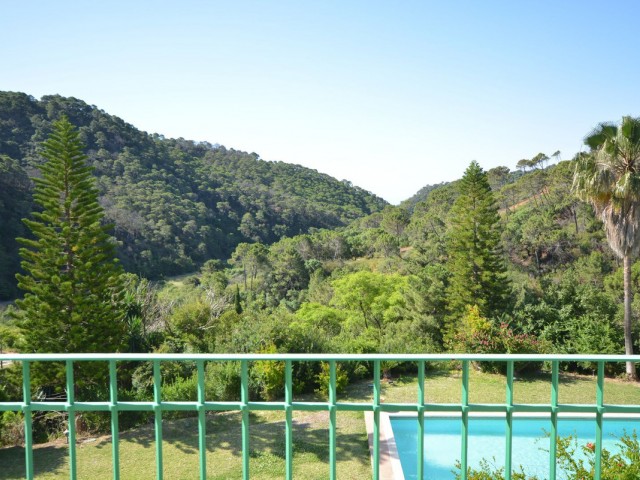 7 Makuuhuoneen Huvila Estepona