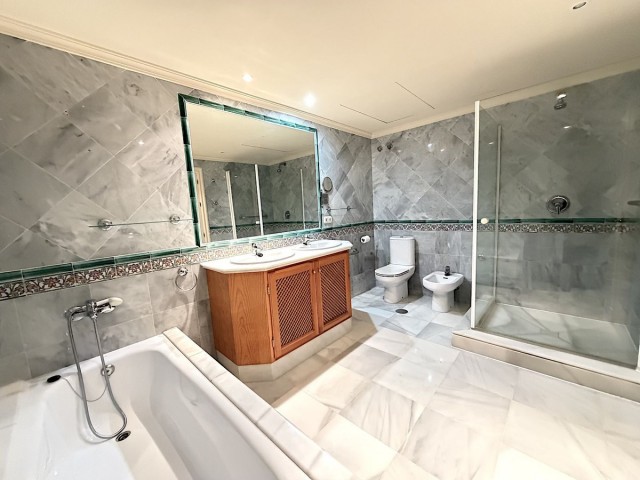 2 Slaapkamer Appartement in Monte Halcones