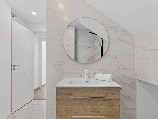 2 Bedrooms Townhouse in Calahonda