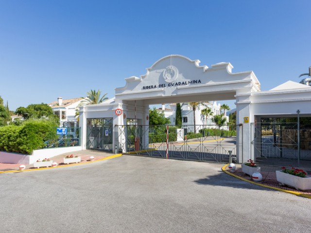 3 Bedrooms Apartment in Guadalmina Alta