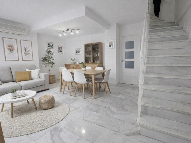 Maison mitoyenne avec 3 Chambres  à Torremolinos