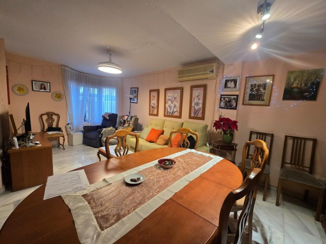 Maison mitoyenne avec 3 Chambres  à Torremolinos