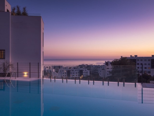 2 Bedrooms Apartment in Fuengirola