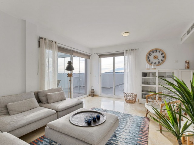 Ático con 3 Dormitorios  en Los Pacos