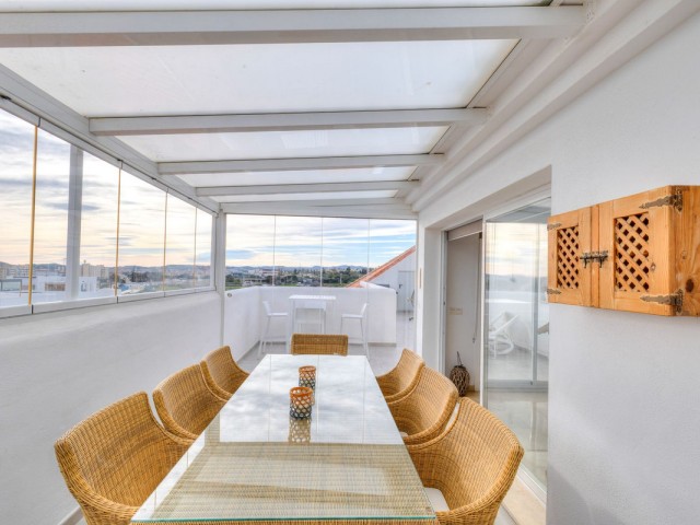 Ático con 3 Dormitorios  en Los Pacos