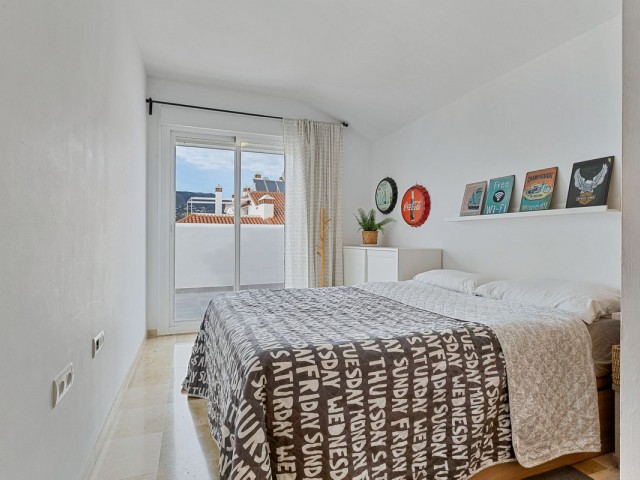 Ático con 3 Dormitorios  en Los Pacos