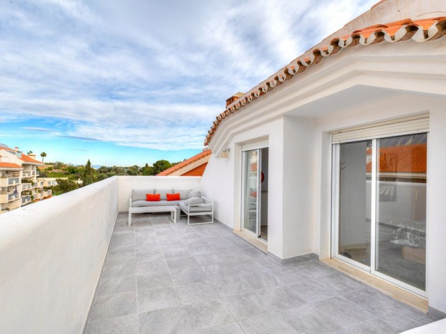 Ático con 3 Dormitorios  en Los Pacos