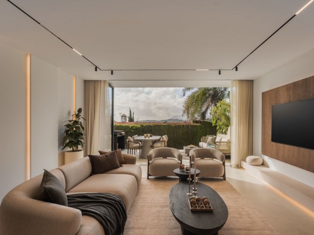 3 Schlafzimmer Reihenhaus in Nueva Andalucía