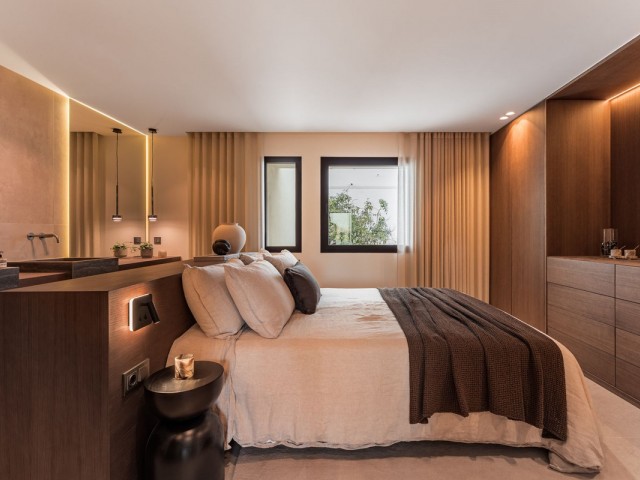 Maison mitoyenne avec 3 Chambres  à Nueva Andalucía